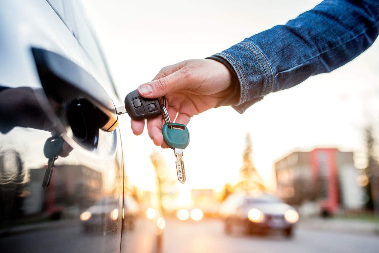 Advantages of Having a Vehicle Tracking System | Tracki