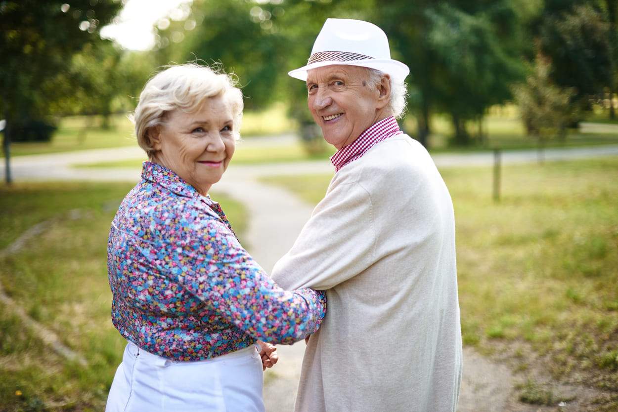 How GPS Tracking Devices Keep Your Elderly Loved Ones Safe | Tracki